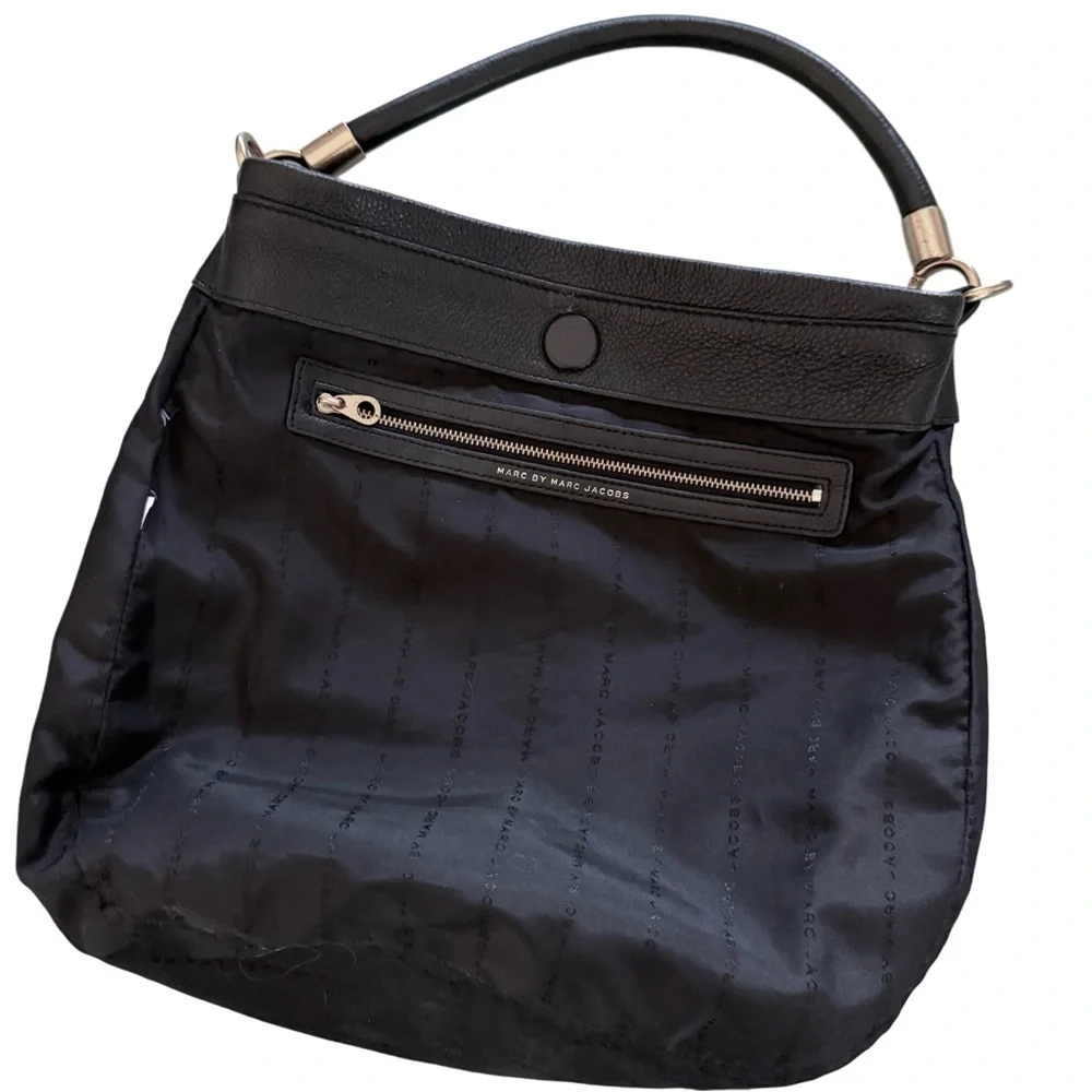 Marc by Marc Jacobs Black Pebbled Leather Hobo Bag Gold Hardware Shoulder Purse